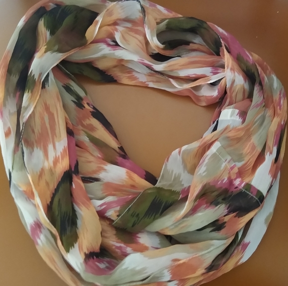- Mystery Box of Accessories for Resellers